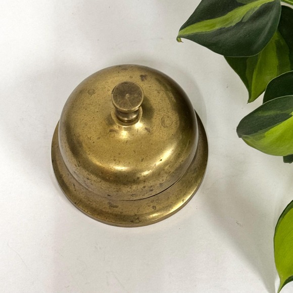 Vintage Brass Store Bell: Decorative Countertop Concierge Bell - Picture 3 of 6